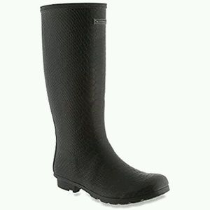 Meet your Posher, Tyara